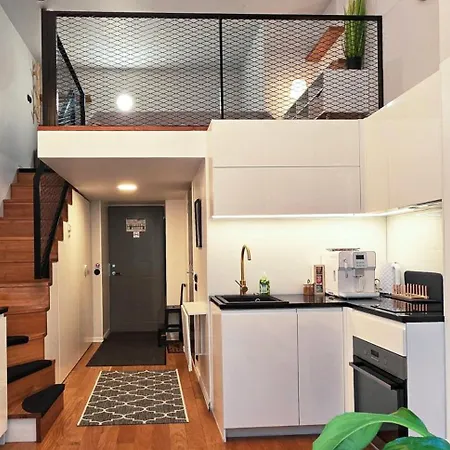 Apartment Stylish Historic Loft - Your Comfy Old Town Stop! Tallinn