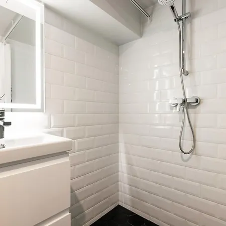 Apartamento Stylish Historic Loft - Your Comfy Old Town Stop! *